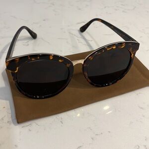 CAT-EYE SUNGLASSES BROWN & GOLD FROM NORDSTROM
